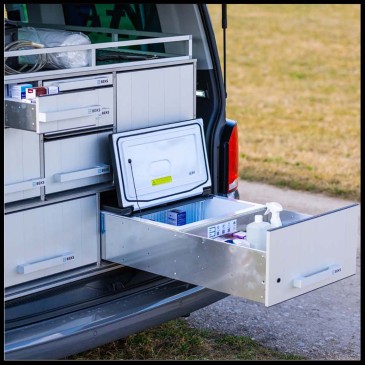 02 Schubladensystem für Tierärzte.jpg