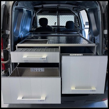 06 Drawer system for veterinarians.jpg