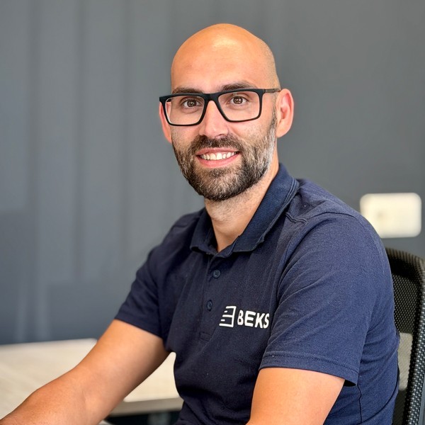 Steven.jpg